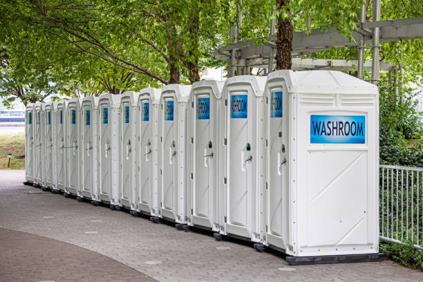 Best Porta potty rental near me  in Highlands, TX